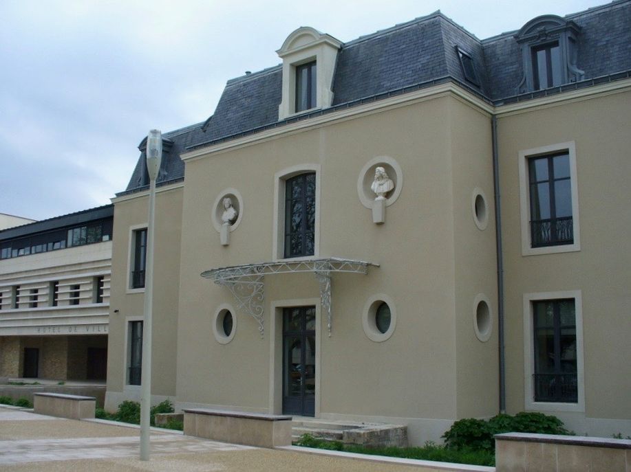 Mairie de Combs-la-Ville (77380)